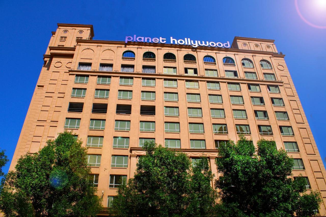 Planet Hollywood Thane Esterno foto